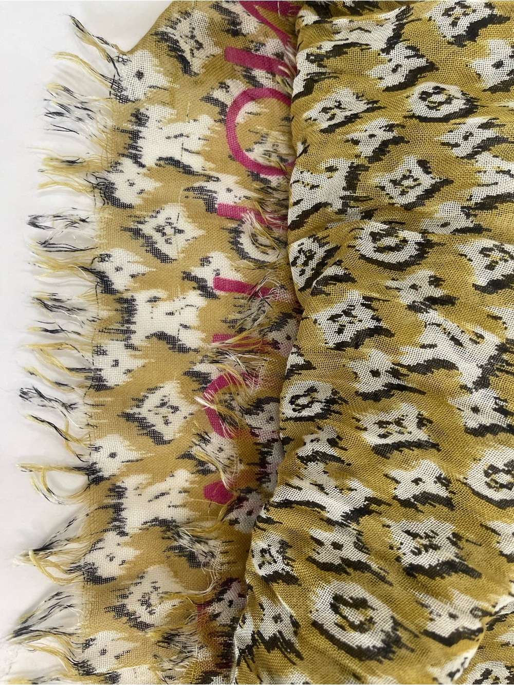 Louis Vuitton Moutard Monogram Etole Ikat Shawl - Picture 9 of 12